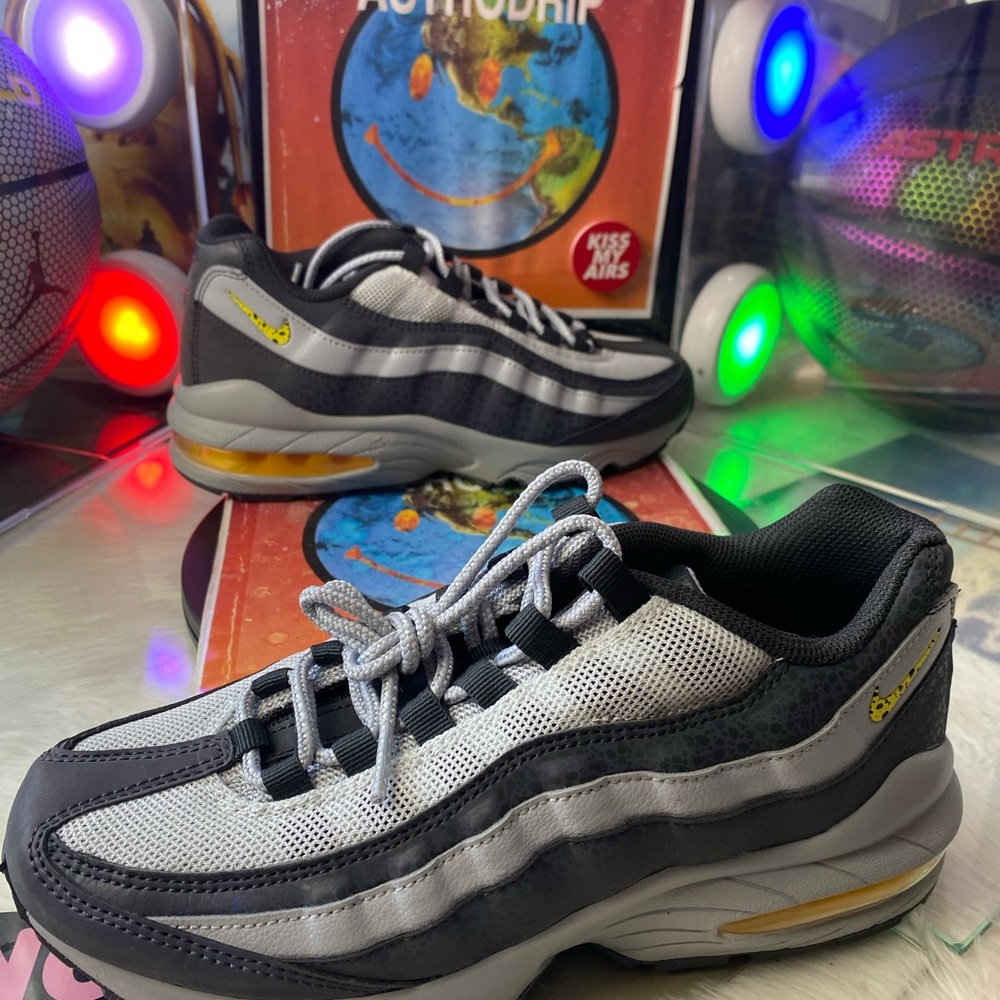 🆕 Nike Air Max 95 Off Noir - Size: Womens 7 - Picture 10 of 10
